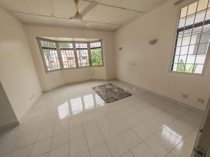 2-storey Terraced House for Sale in Taman Overseas Union (Taman Oug) (Jalan Klang Lama (Old Klang Road)) - Bobo Lee - Living Room - PropertyGuru.com.my