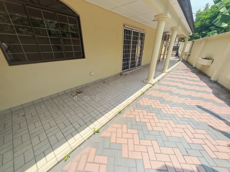 2-storey Terraced House for Sale in Taman Overseas Union (Taman Oug) (Jalan Klang Lama (Old Klang Road)) - Bobo Lee - Exterior - PropertyGuru.com.my