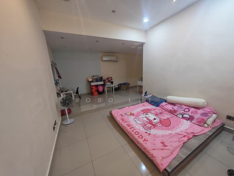 Semi-Detached House for Sale in Taman Overseas Union (Taman Oug) (Jalan Klang Lama (Old Klang Road)) - Bobo Lee - Bedroom - PropertyGuru.com.my