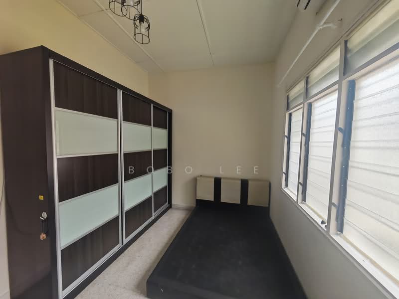 Semi-Detached House for Sale in Taman Overseas Union (Taman Oug) (Jalan Klang Lama (Old Klang Road)) - Bobo Lee - Bedroom - PropertyGuru.com.my