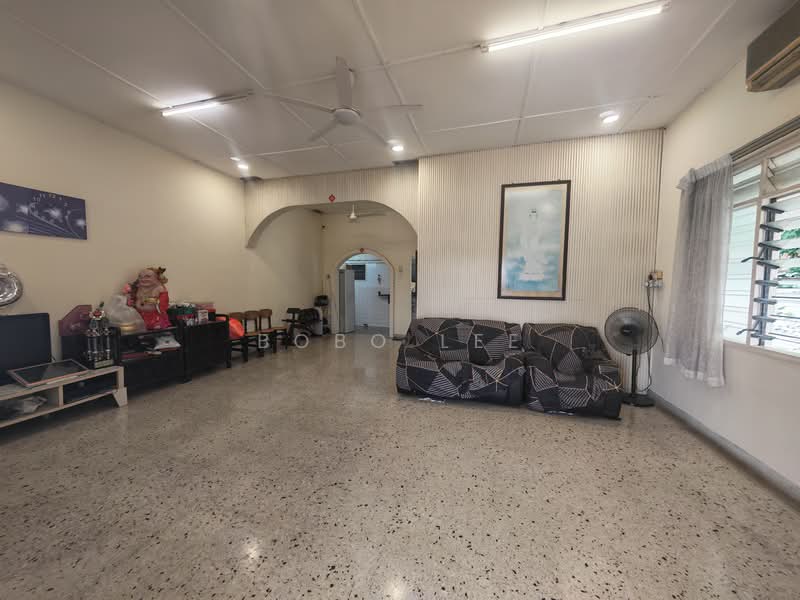 Semi-Detached House for Sale in Taman Overseas Union (Taman Oug) (Jalan Klang Lama (Old Klang Road)) - Bobo Lee - Living Room - PropertyGuru.com.my