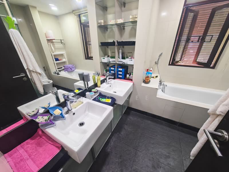 Bungalow for Sale in Sri Petaling (Kuala Lumpur) - Bobo Lee - Bathroom - PropertyGuru.com.my