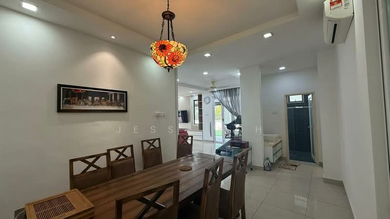 Semi-Detached House for Rent in Taman Mount Austin (Tebrau) - Jessy Koh - Dining Room - PropertyGuru.com.my