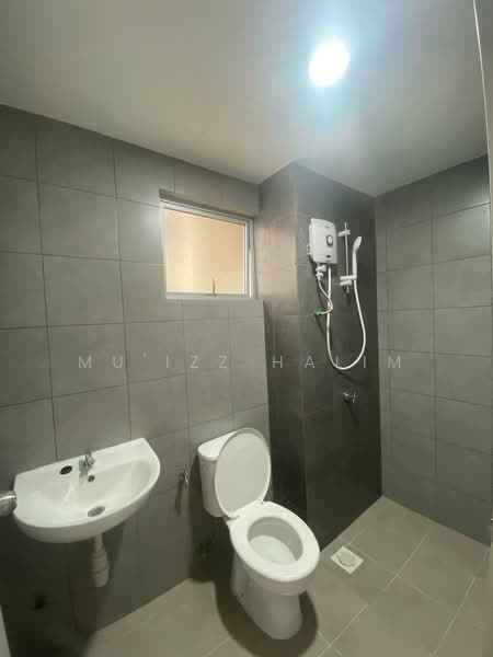 Condominium for Rent at Residensi Sateria - Mu'izz Halim - Bathroom - PropertyGuru.com.my