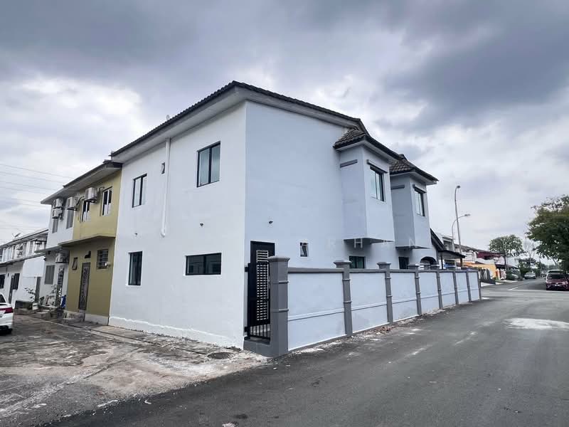 2-storey Terraced House for Sale in Bukit Indah (Iskandar Puteri (Nusajaya)) - DIDIE FARHAN - Exterior - PropertyGuru.com.my