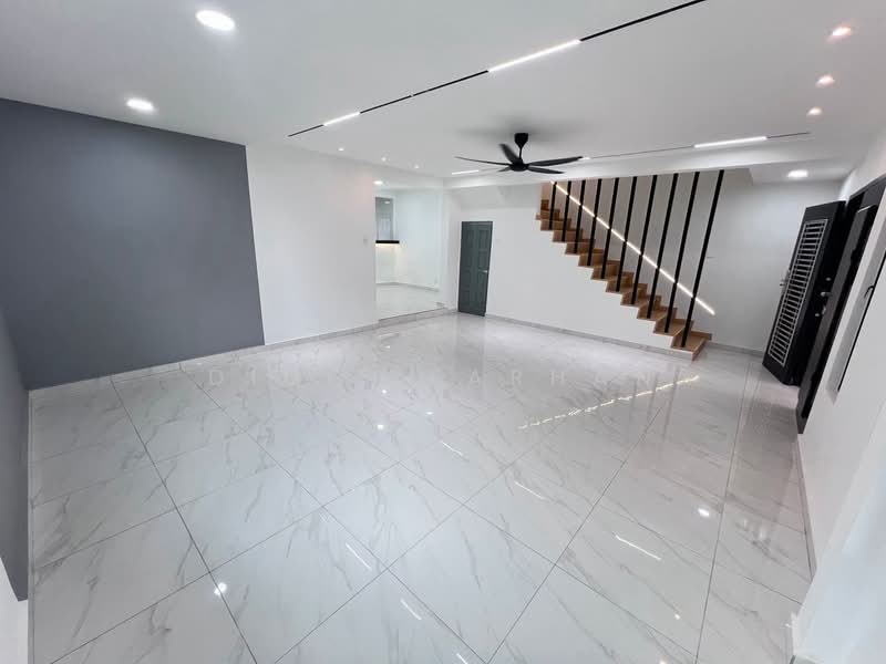 2-storey Terraced House for Sale in Bukit Indah (Iskandar Puteri (Nusajaya)) - DIDIE FARHAN - Living Room - PropertyGuru.com.my