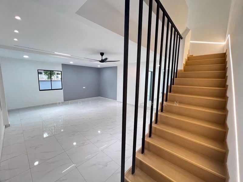 2-storey Terraced House for Sale in Bukit Indah (Iskandar Puteri (Nusajaya)) - DIDIE FARHAN - Living Room - PropertyGuru.com.my