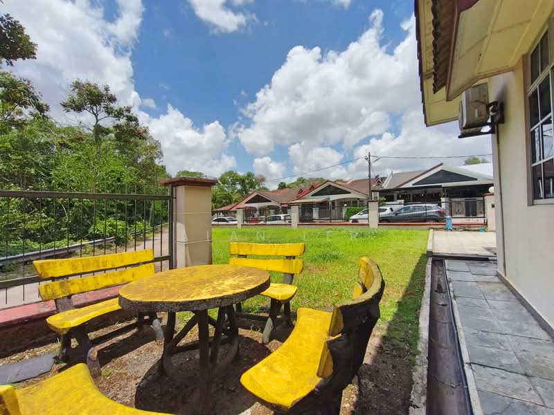 1-storey Terraced House for Sale in Taman Perling (Perling) - Alan Ler - Exterior - PropertyGuru.com.my