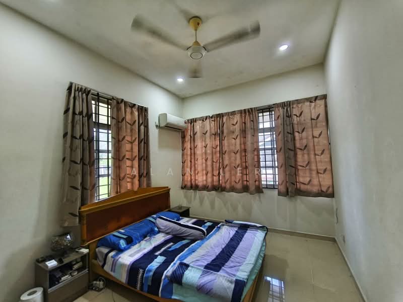 1-storey Terraced House for Sale in Taman Perling (Perling) - Alan Ler - Bedroom - PropertyGuru.com.my