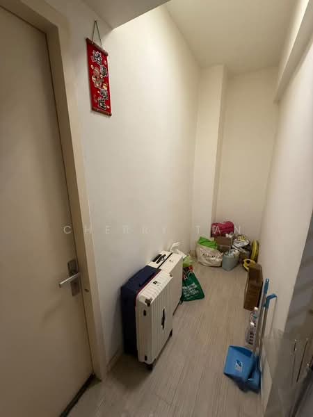 Service Residence for Sale at The Grand @ Kelana Damansara Suite - Cherry Tan - Entrance - PropertyGuru.com.my