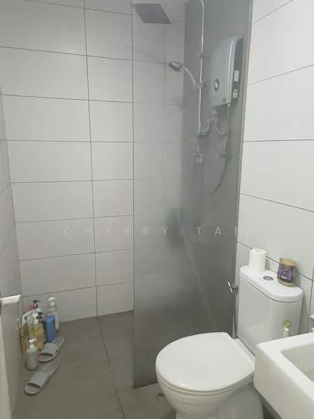 Service Residence for Sale at The Grand @ Kelana Damansara Suite - Cherry Tan - Bathroom - PropertyGuru.com.my