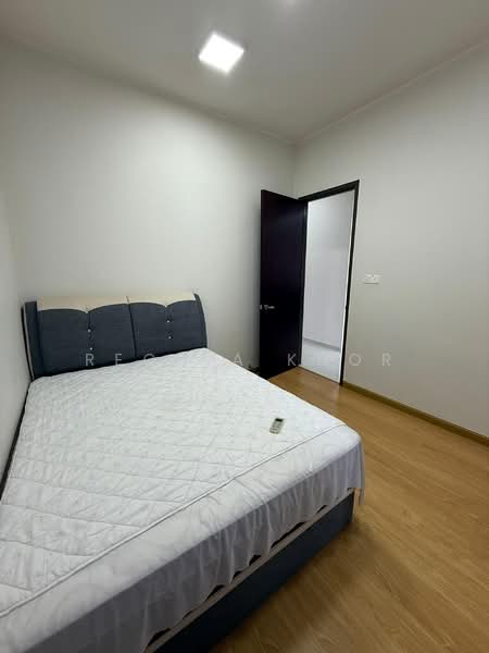 Condominium for Rent at Amberside @ Country Garden Danga Bay - Regina Khor - Bedroom - PropertyGuru.com.my