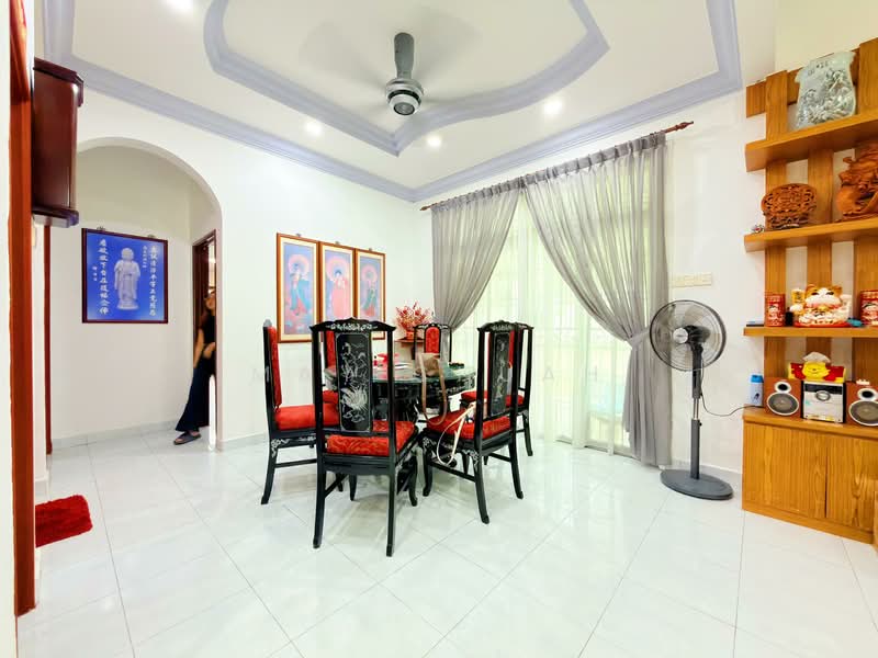 2-storey Terraced House for Sale in Perling (Johor) - May Chuah - Dining Room - PropertyGuru.com.my