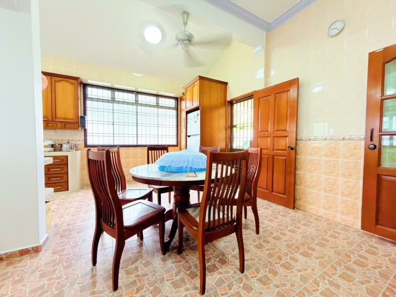 2-storey Terraced House for Sale in Perling (Skudai) - Alan Ler - Kitchen - PropertyGuru.com.my