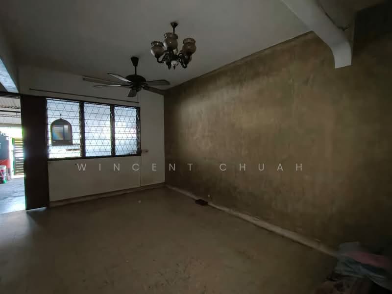 2-storey Terraced House for Sale in Taman Sri Muda (Shah Alam) - Wincent Chuah - Living Room - PropertyGuru.com.my