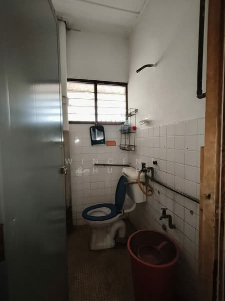 2-storey Terraced House for Sale in Taman Sri Muda (Shah Alam) - Wincent Chuah - Bathroom - PropertyGuru.com.my