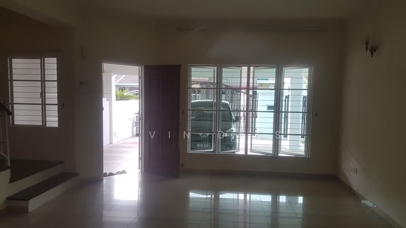 Rumah Teres 2 Tingkat untuk Disewa di Puchong (Selangor) - Kevin Dass - Living Room - PropertyGuru.com.my
