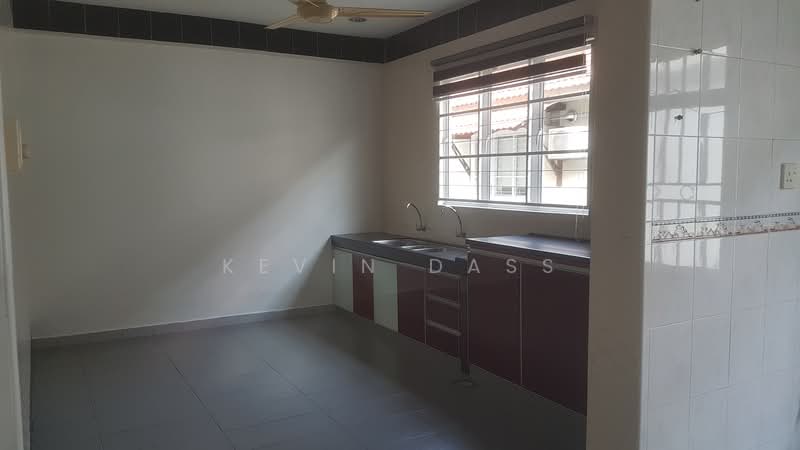 Rumah Teres 2 Tingkat untuk Disewa di Puchong (Selangor) - Kevin Dass - Kitchen - PropertyGuru.com.my