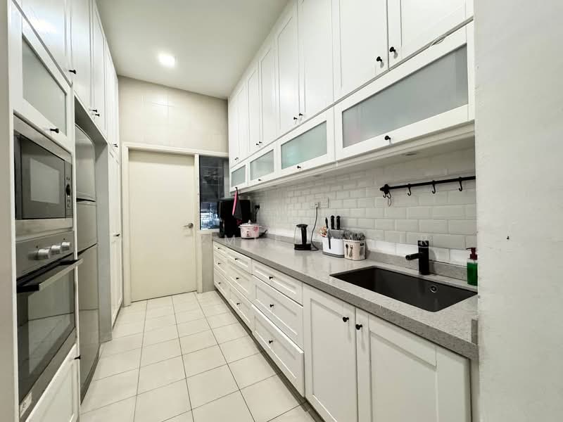 Rumah Teres 2 Tingkat untuk Dijual di U12, Taman Cahaya Alam (Shah Alam) - Nadzmie Nasir - Kitchen - PropertyGuru.com.my