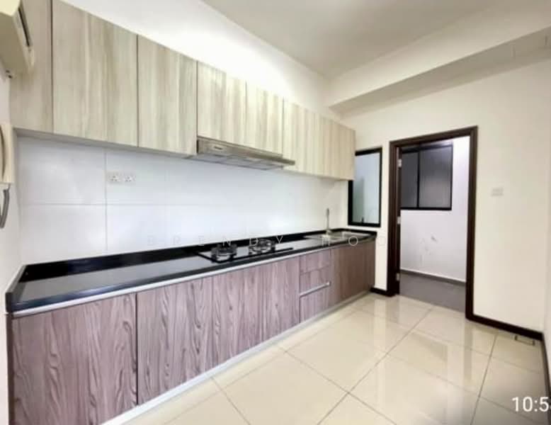 Servis Apartment untuk Dijual di Molek Regency - Brendy Hoo - Kitchen - PropertyGuru.com.my