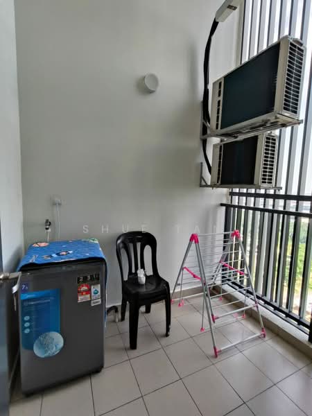 Servis Apartment untuk Disewa di Princeton Suites @ EduSentral - Shue Tan - Balcony - PropertyGuru.com.my