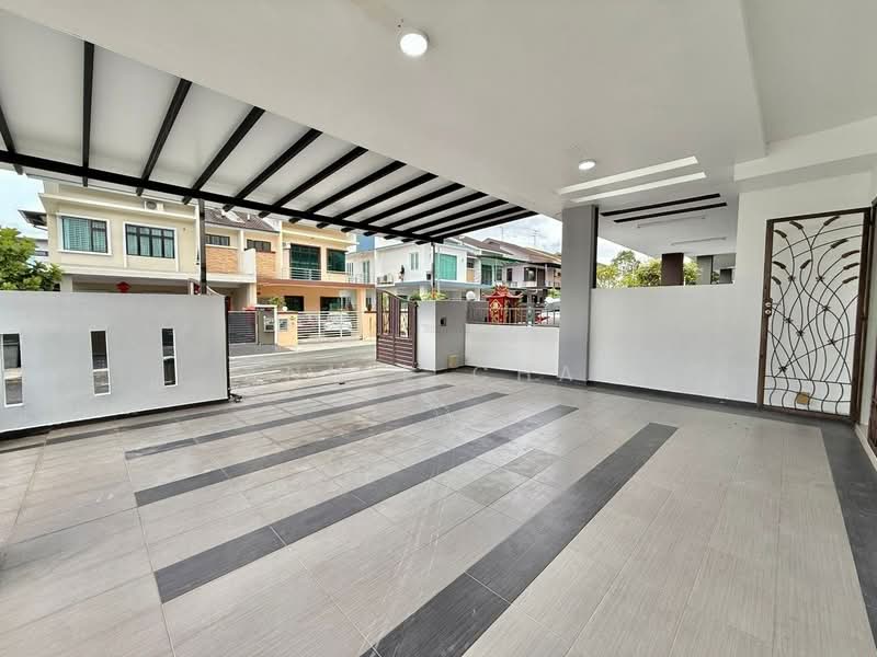 Rumah Teres 2 Tingkat untuk Dijual di Taman Mutiara Mas (Skudai) - Annie Chai - Exterior - PropertyGuru.com.my