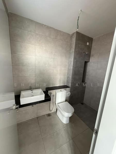 2-storey Terraced House for Sale in Amverton Hills (Sungai Buloh) - Shahril Ramli - Bathroom - PropertyGuru.com.my