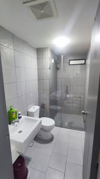 Service Residence for Rent at E'Island Lake Haven - Eric Sea - Bathroom - PropertyGuru.com.my