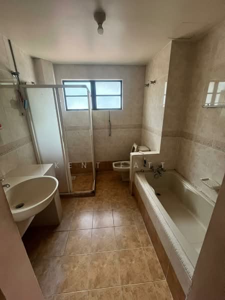 Rumah Berkembar untuk Dijual di Presint 9 (Putrajaya) - Kent Fatt - Bathroom - PropertyGuru.com.my