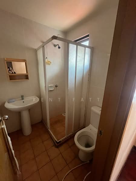 Rumah Berkembar untuk Dijual di Presint 9 (Putrajaya) - Kent Fatt - Bathroom - PropertyGuru.com.my