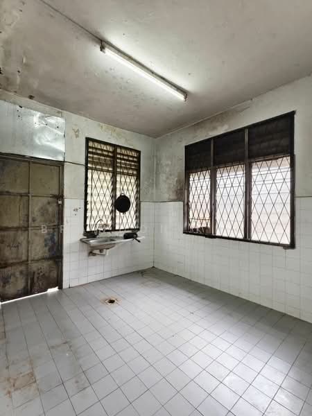 Semi-Detached House for Sale in Taman Bukit Kempas (Tampoi) - Brandon Khor - Interior - PropertyGuru.com.my