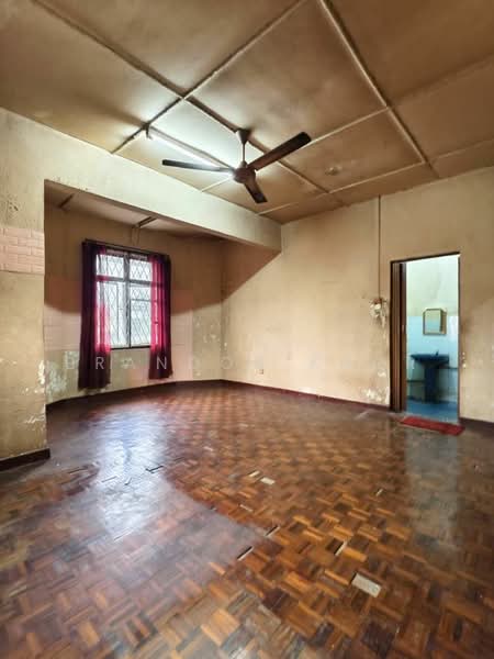 Semi-Detached House for Sale in Taman Bukit Kempas (Tampoi) - Brandon Khor - Interior - PropertyGuru.com.my