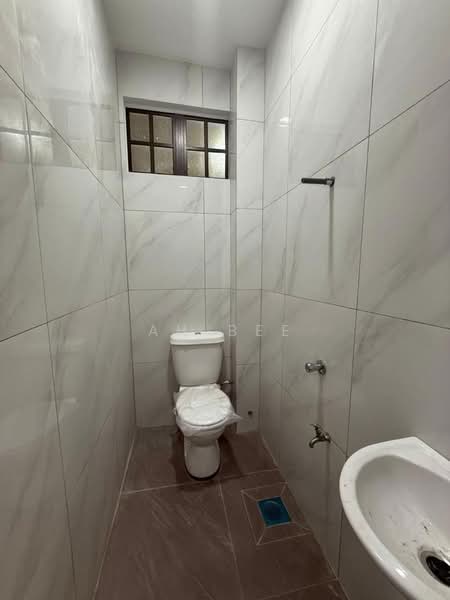 Rumah Teres 1.5 Tingkat untuk Dijual di Perling (Skudai) - Ah Bee - Bathroom - PropertyGuru.com.my