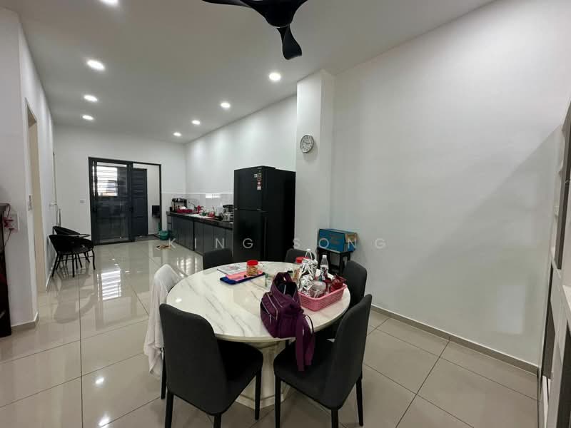2-storey Terraced House for Sale in Bemban (Melaka) - King Song - Dining Room - PropertyGuru.com.my