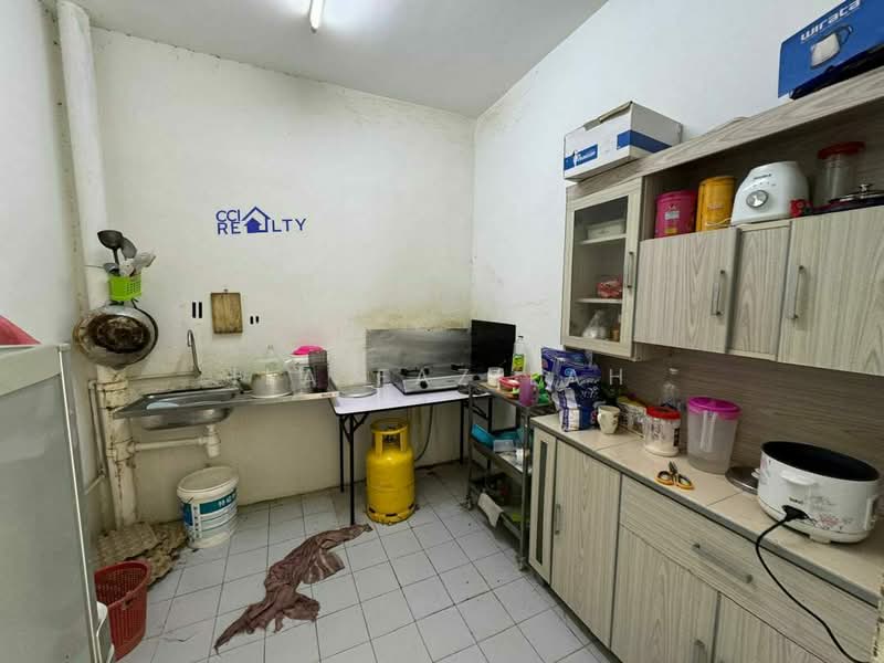 Apartment for Sale at Halaman Murni Apartment - Ila Fazilah - Kitchen - PropertyGuru.com.my