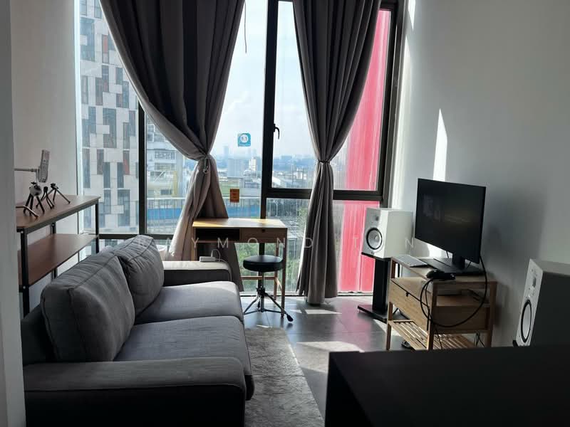 Servis Apartment untuk Dijual di Empire Damansara - Raymond Tan - Living Room - PropertyGuru.com.my