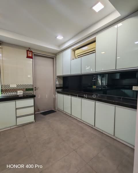 Rumah Berkembar untuk Dijual di Kota Kemuning (Shah Alam) - Jim Ling - Kitchen - PropertyGuru.com.my