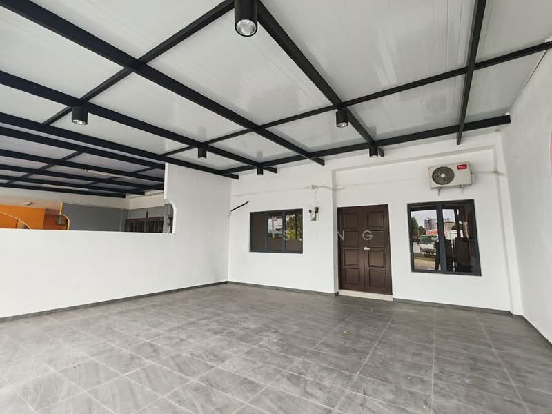 Rumah Teres 1 Tingkat untuk Dijual di Bukit Beruang (Bukit Baru) - King Song - Exterior - PropertyGuru.com.my