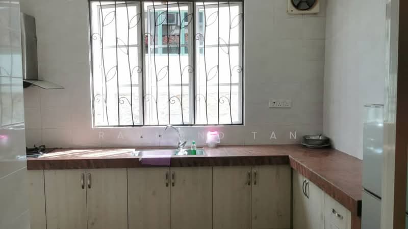 2-storey Terraced House for Sale in Petaling Jaya (Selangor) - Raymond Tan - Kitchen - PropertyGuru.com.my