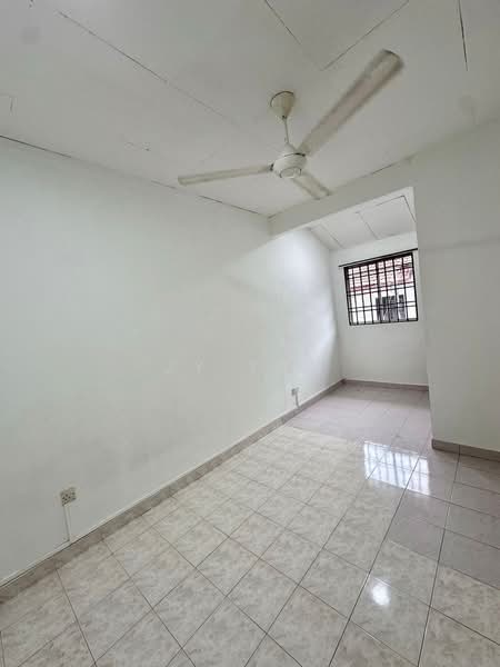 2-storey Terraced House for Sale in Mutiara Rini (Skudai) - JY Tan - Interior - PropertyGuru.com.my