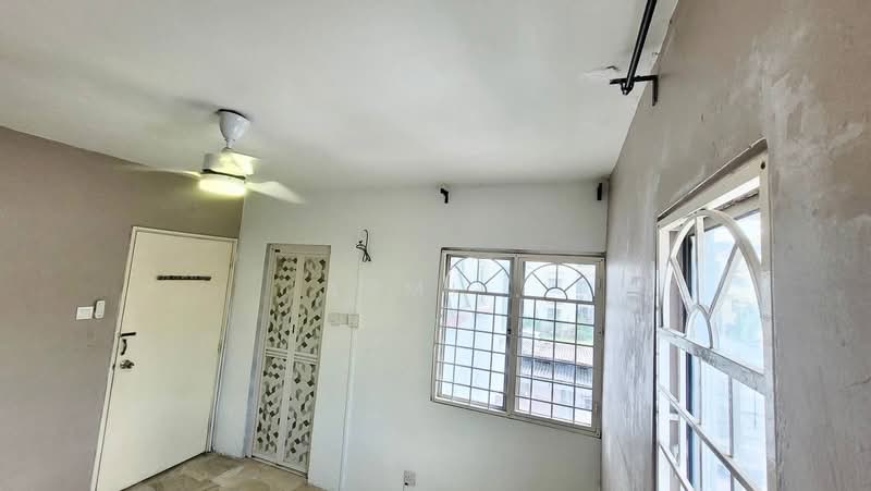 Pangsapuri untuk Dijual di Indah Apartments - Azmi . - Interior - PropertyGuru.com.my