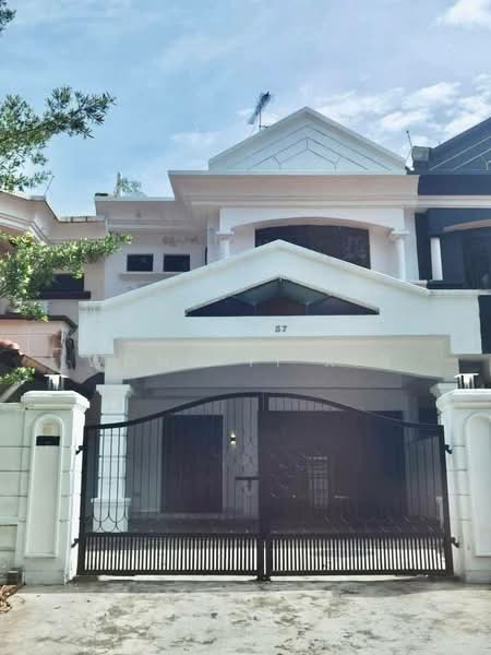 Rumah Teres 2 Tingkat untuk Dijual di Taman Daya (Johor Bahru) - Wong Yi Xin - Exterior - PropertyGuru.com.my