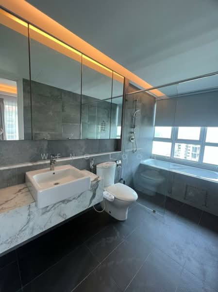 Kondominium untuk Disewa di Tiffani Kiara - Weng Loong Kok - Bathroom - PropertyGuru.com.my