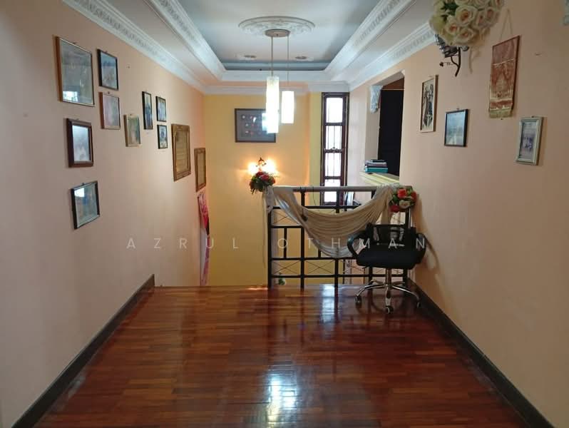 Bungalow for Sale in Taman Paroi Jaya (Paroi) - Azrul Othman - Interior - PropertyGuru.com.my