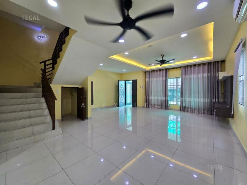 Terraced House for Sale in Bandar Puteri Klang (Klang) - Alex Lee - Living Room - PropertyGuru.com.my