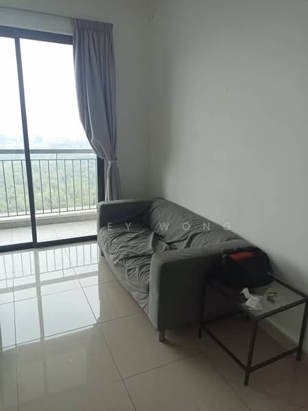 Kondominium untuk Dijual di Parkhill Residence - Joey Wong - Living Room - PropertyGuru.com.my