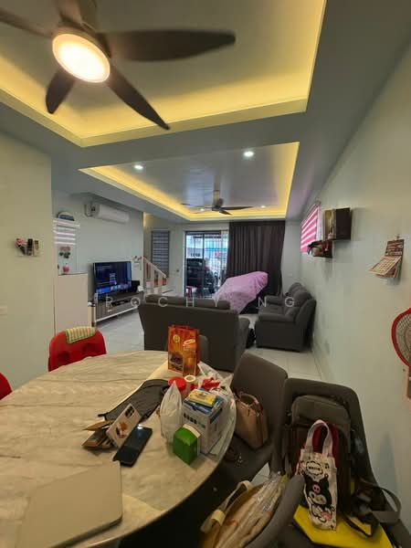Rumah Teres 1.5 Tingkat untuk Dijual di Setia Tropika (Johor Bahru) - Rochy Ng - Living Room - PropertyGuru.com.my
