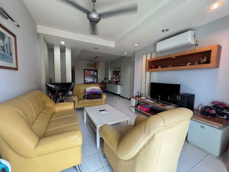 Kondominium untuk Disewa di Bistari Condominium - Jimmy Augustin - Living Room - PropertyGuru.com.my