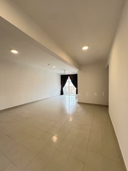 Pangsapuri untuk Disewa di Idaman Bukit Jelutong - Lim Wei Keat - Living Room - PropertyGuru.com.my