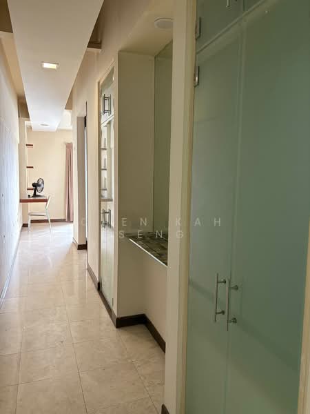 Kondominium untuk Disewa di 10 Semantan Suites - Chen Kah Seng - Corridor - PropertyGuru.com.my